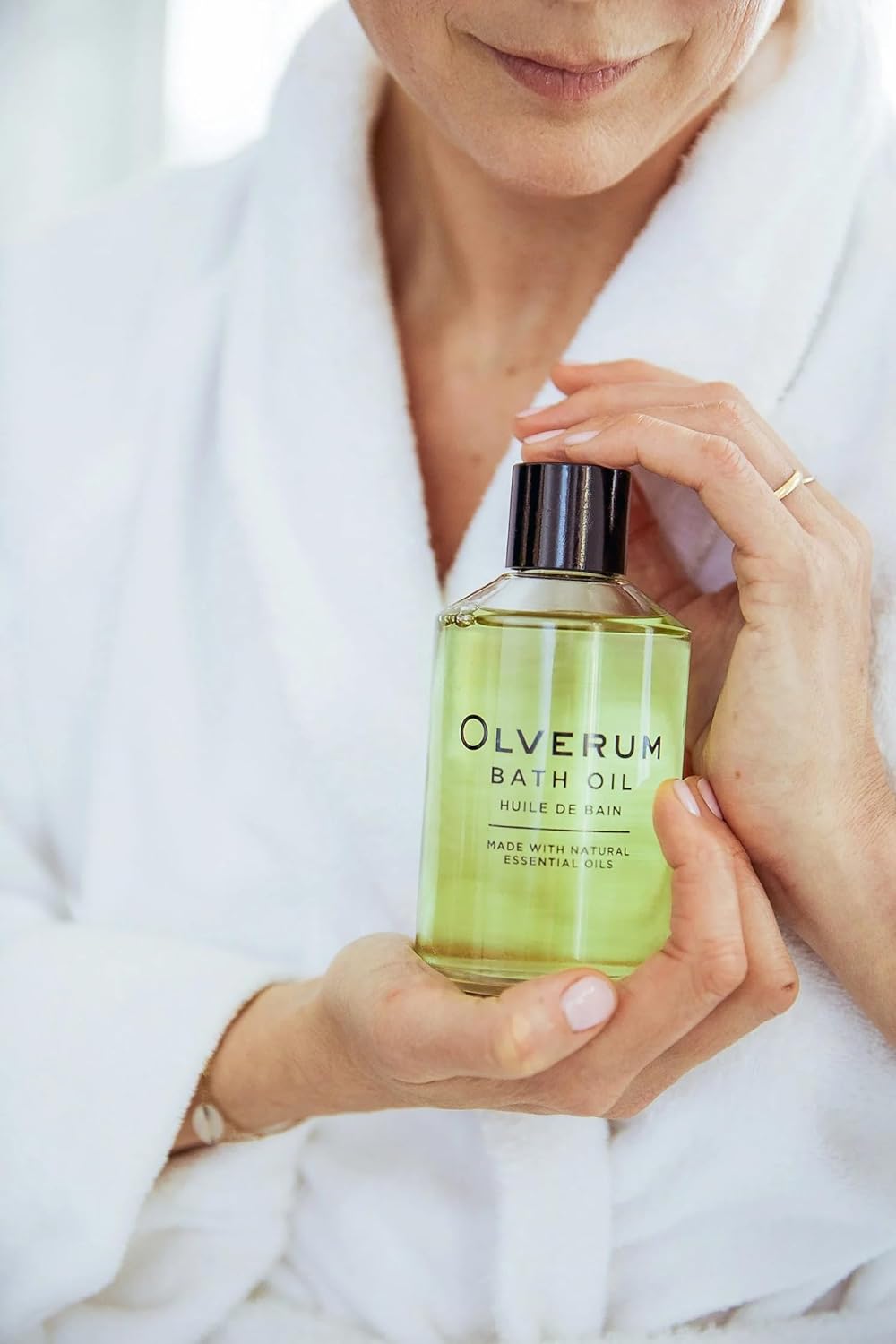OLVERUM - Natural Bath Oil | Vegan, Cruelty-Free, Revitalizing Clean Beauty Bath Oil (4.25 fl oz | 125 ml)