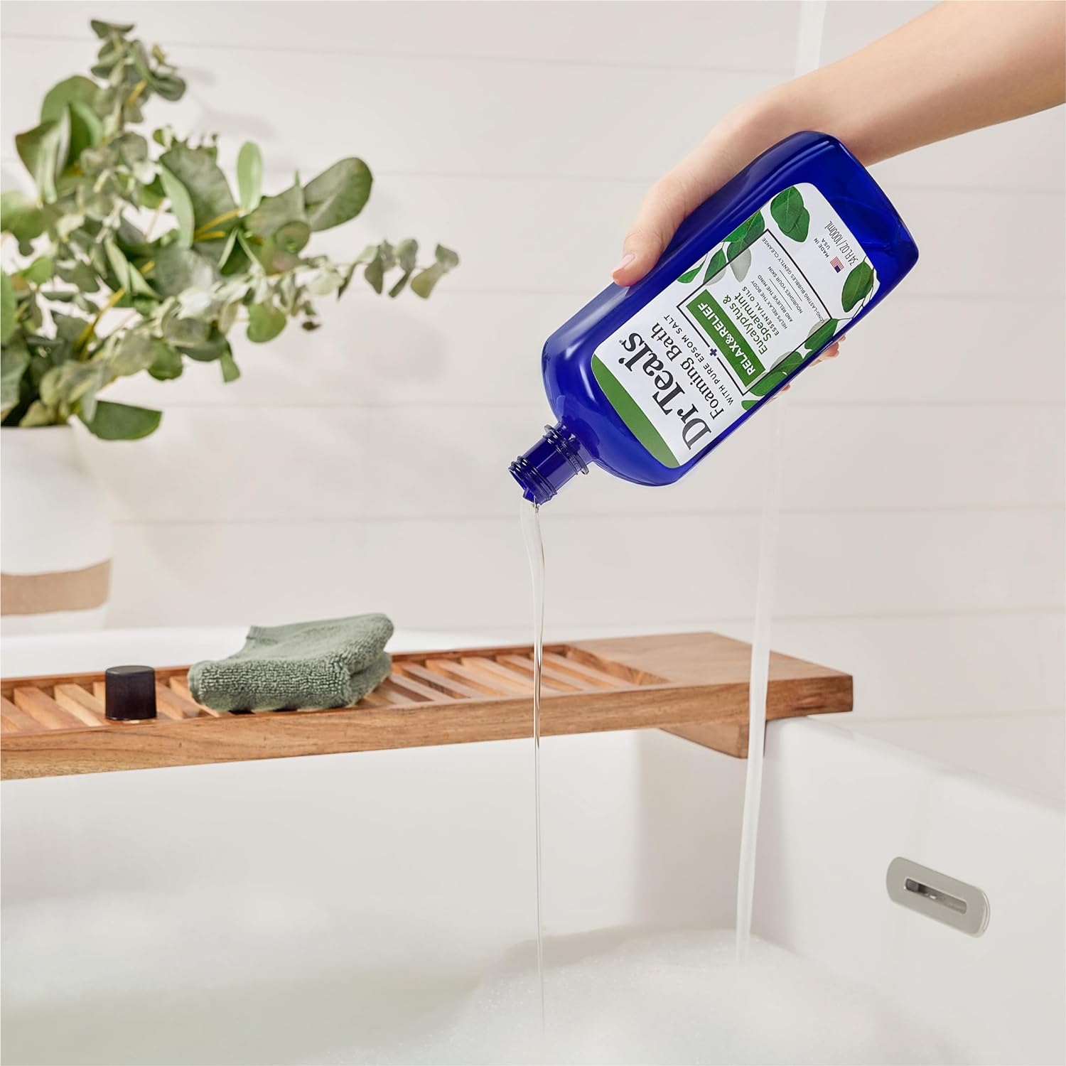 Dr Teal's Foaming Bath with Pure Epsom Salt, Sleep Blend with Melatonin, Lavender & Chamomile Essential Oils, 34 fl oz (Pack of 4) (Packaging May Vary)